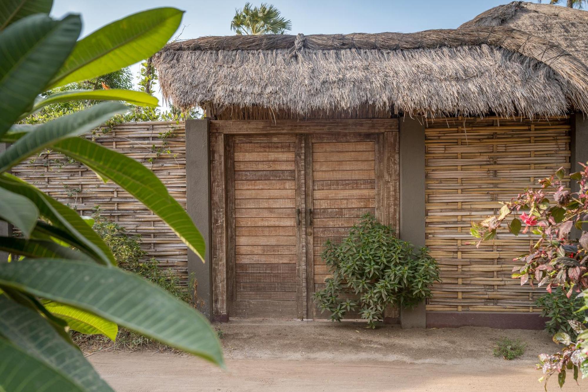 Flow Gili Islands Exterior photo