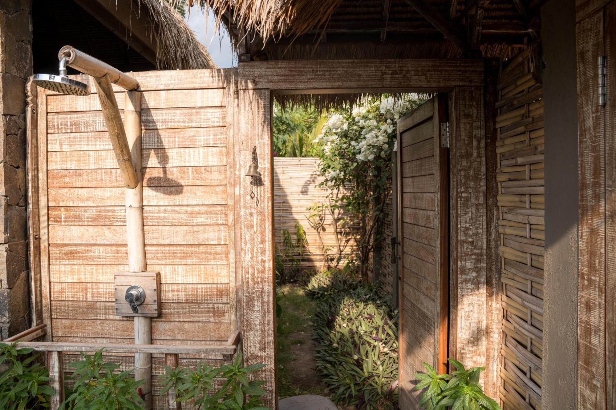 Flow Gili Islands Exterior photo
