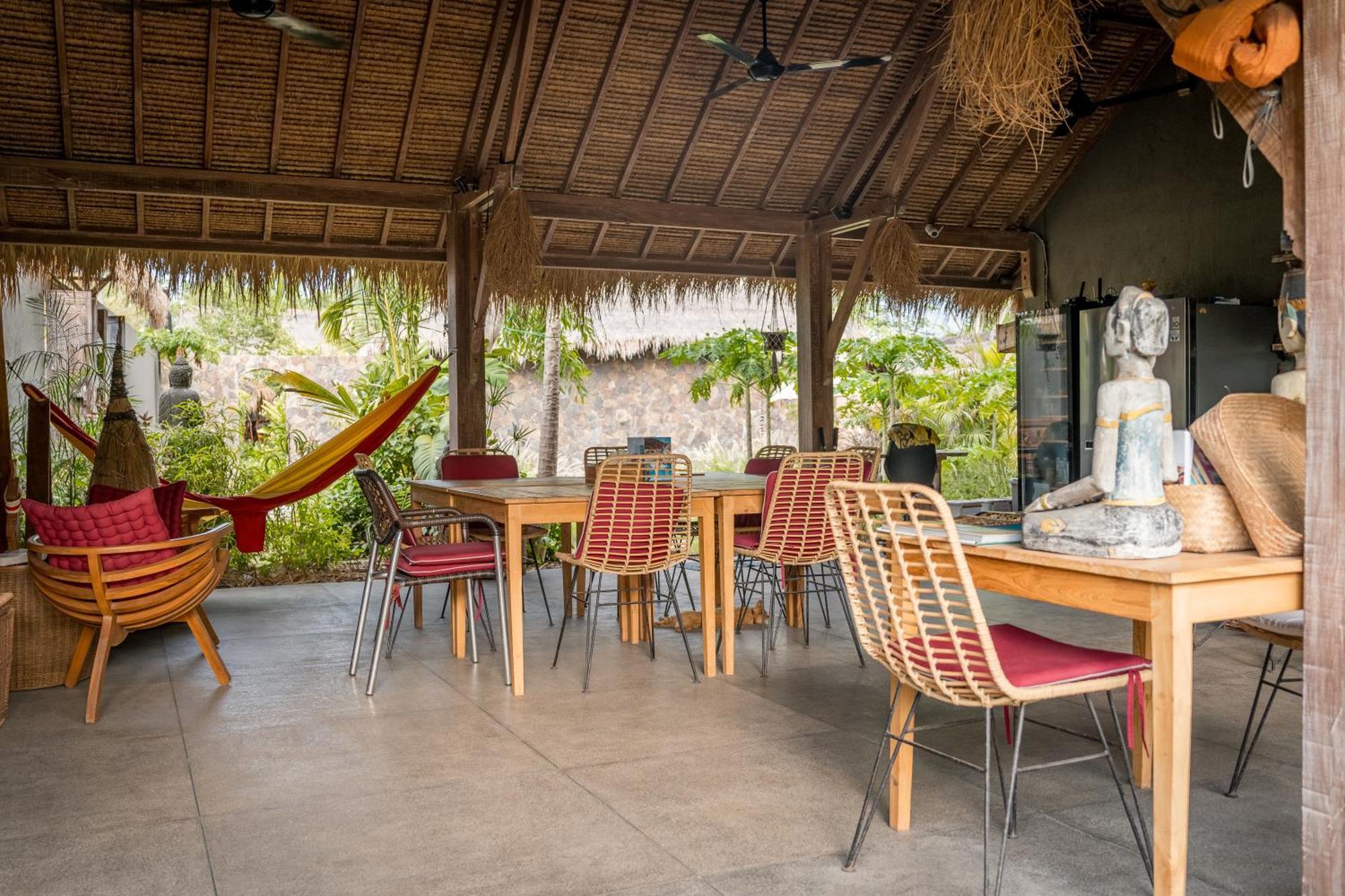 Flow Gili Islands Exterior photo