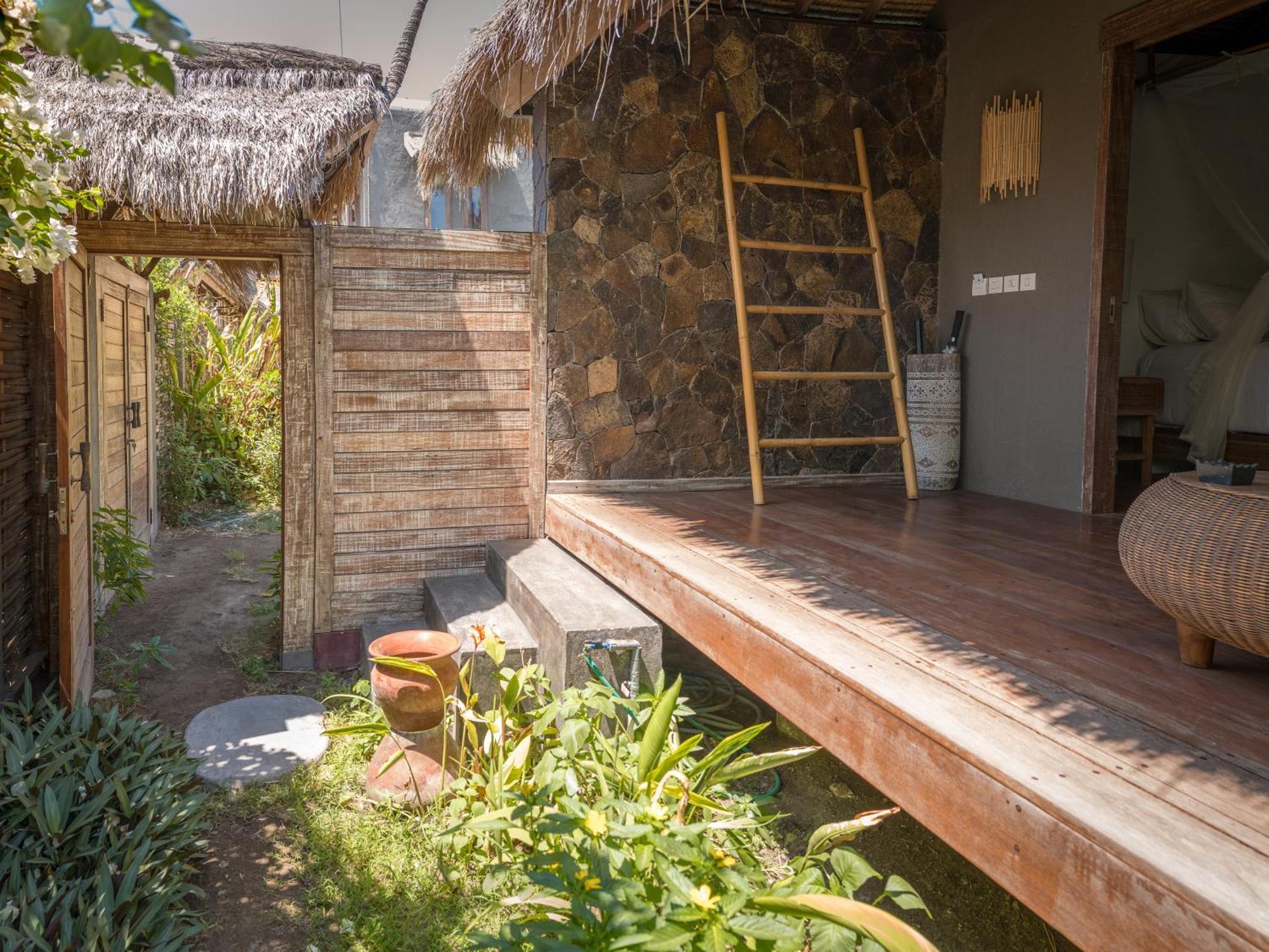 Flow Gili Islands Exterior photo